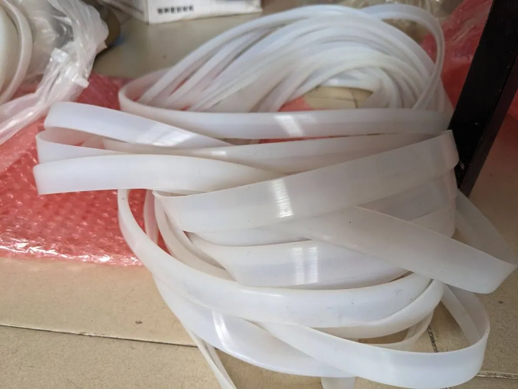 Gioăng cao su vuông Cao su chịu dầu (NBR) — cắt theo yêu cầu — PXL 085736908.MP Gioăng cao su vuông Cao su chịu dầu (NBR) — cắt theo yêu cầu — PXL 085736908.MP